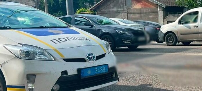 Кривава ДТП у Хаджибеському районі Одеси: пішохідка загинула під колесами вантажного авто, — ФОТО