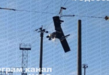 В Одесі у проводах заплутався ворожий дрон: Укрзалізниця повідомляє про затримку потягів, — ФОТО