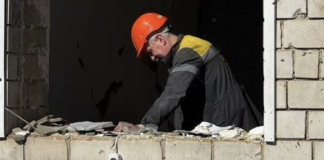 Аварійні відкдючення та наслідки атак: яка ситуація зі світлом в Одесі та області