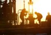 Нефть Brent превысила $82 после ударов Ирана в Ормузском проливе