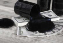 Цены на нефть упали ниже 80 долларов за баррель