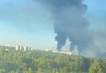 Зеленский подтвердил поражение двух российских НПЗ, катеров и судов "теневого флота"