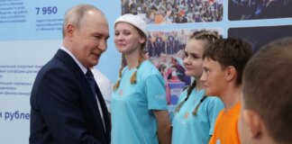 В России, куда бы ни приезжал Путин, цены на бензин падают — Le Monde