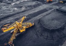Индия увеличивает планы по добыче угля несмотря на глобальное падение спроса