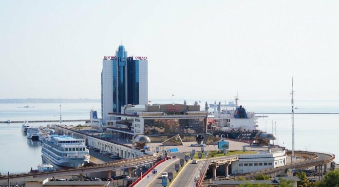 Атаки на порти загрожують українському експорту: Корецький провів термінову нараду