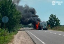 Росія атакувала вантажівку з цистерною на Одещині: двоє загиблих, троє поранених