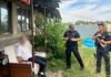 Ледь не вбив тещу з автомата: на Одещині затримали військового з цілим арсеналом