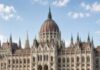 Парламентська комісія Угорщини планує заслухати 65 осіб у справі про зловживання